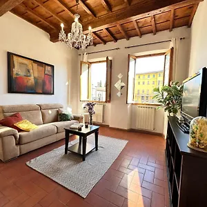Luxurious View On Santa Croce Firenze